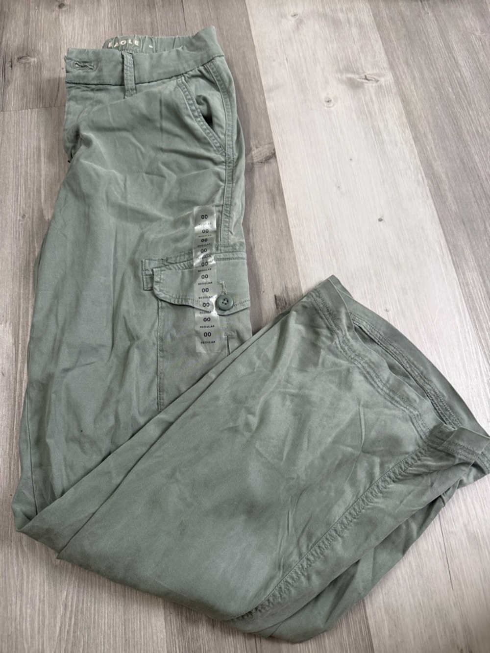 American Eagle Cargo Pants